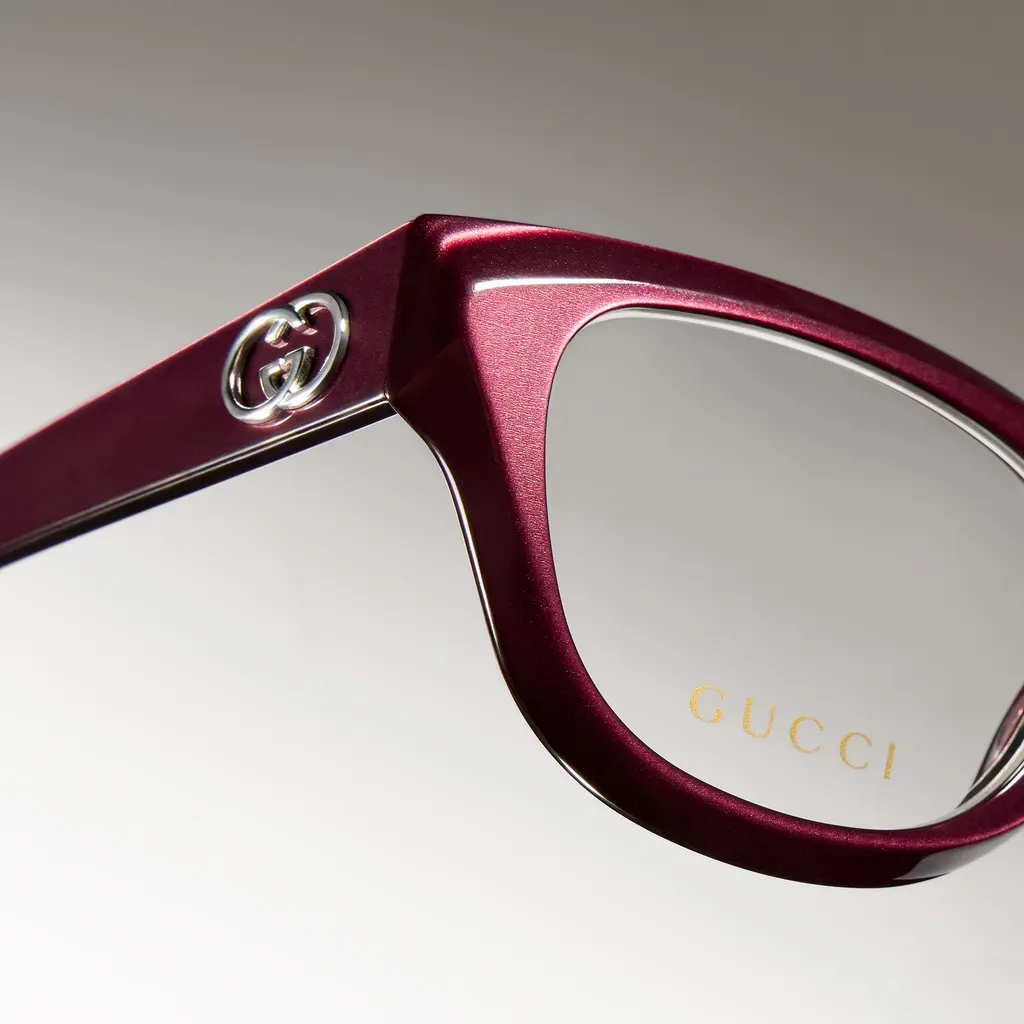 Geometric Optical Frame