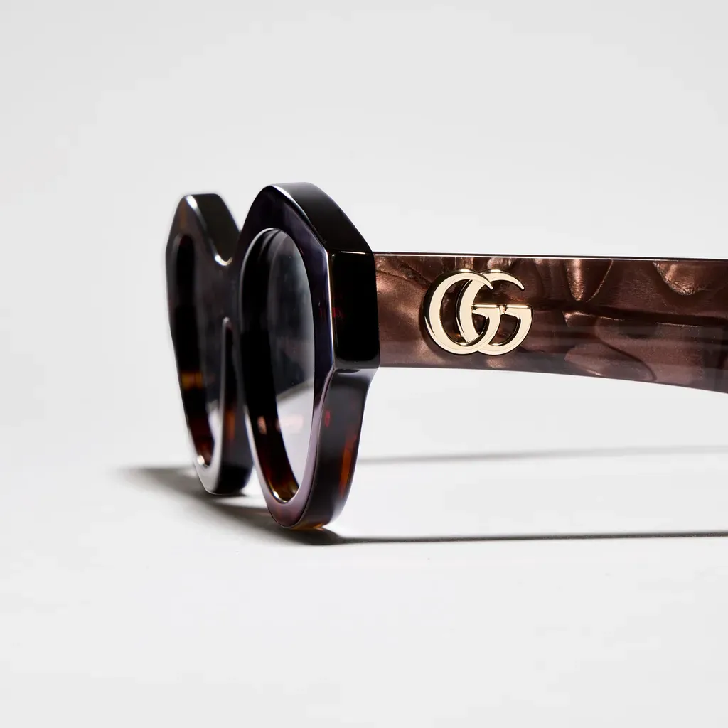 Cat-Eye Frame Sunglasses