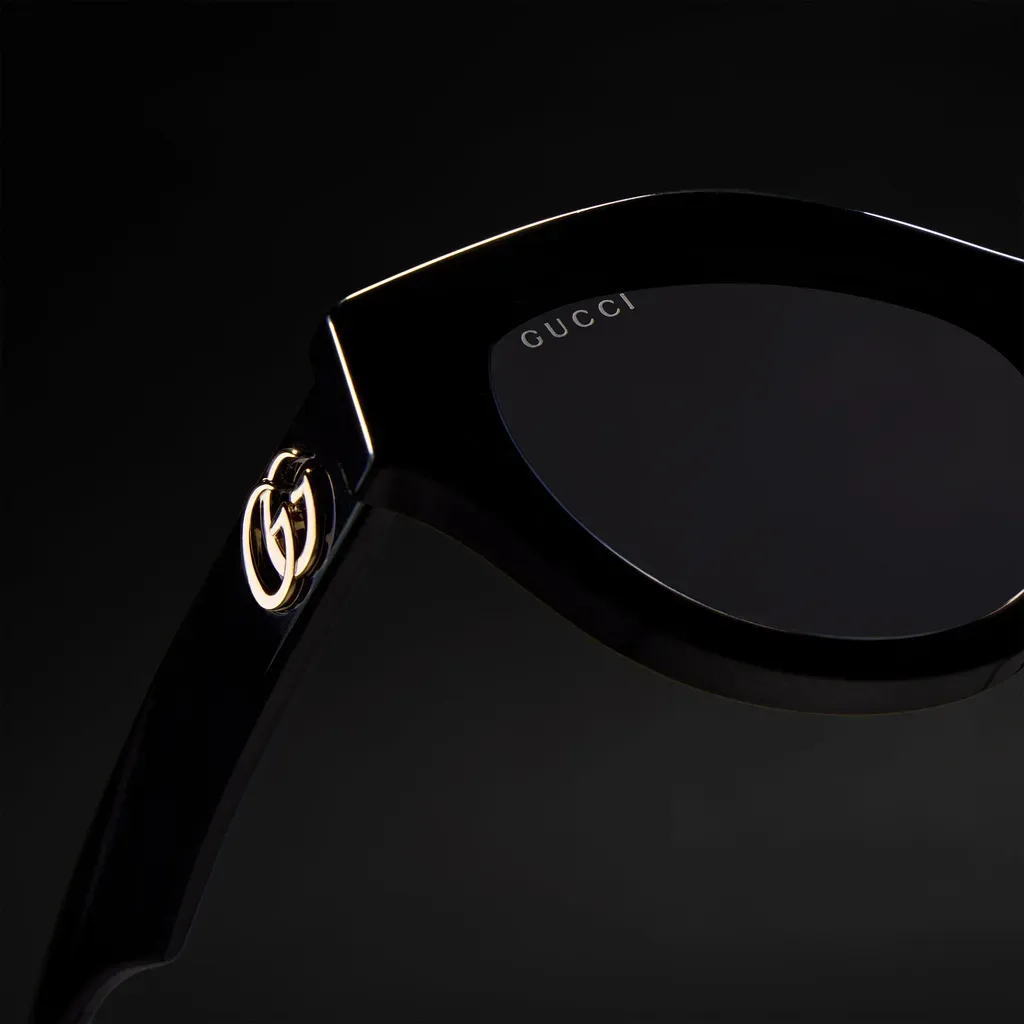Cat-Eye Frame Sunglasses