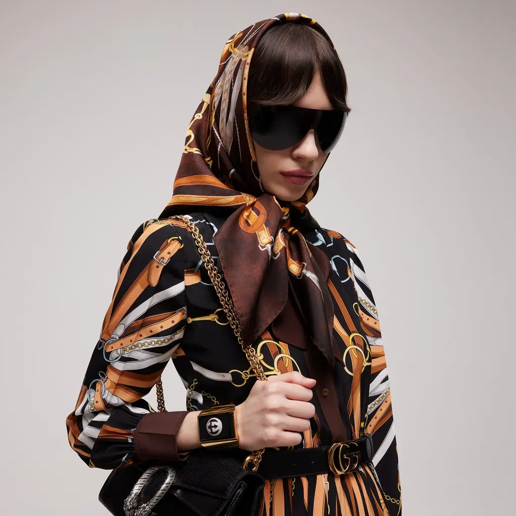Printed Silk Carré Hard-Wear