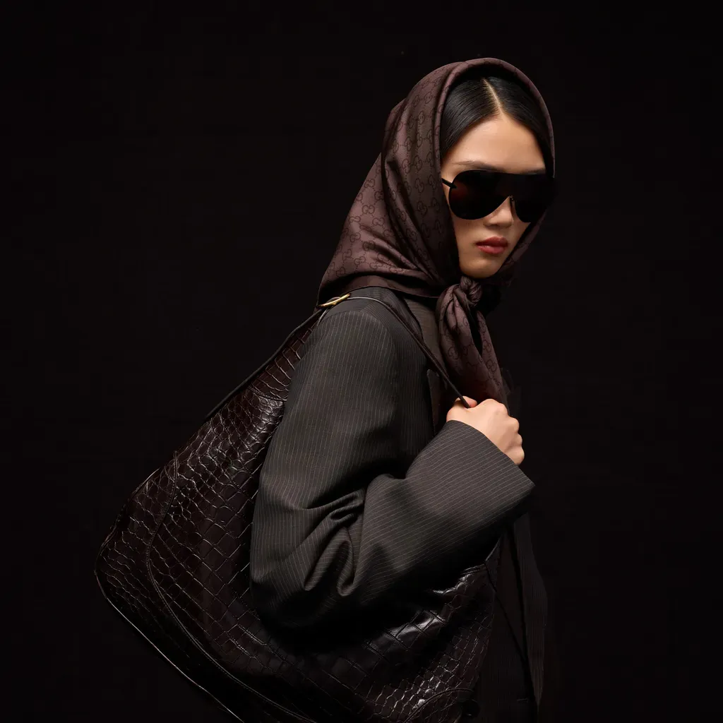 Gg Silk Twill Jacquard Carré