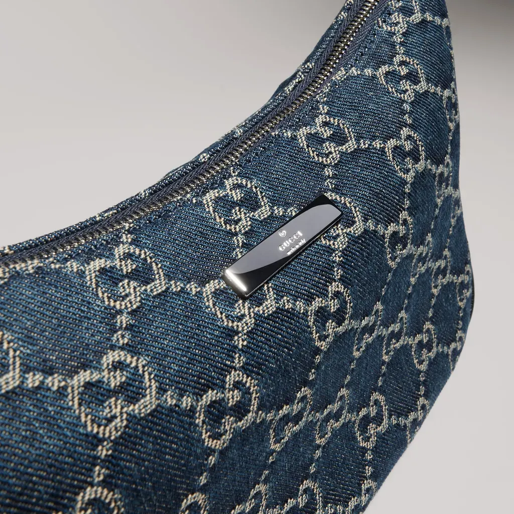 Lady Lunetta Small Shoulder Bag