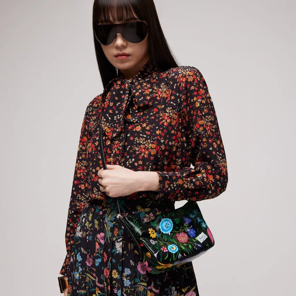 Lady Lunetta Small Shoulder Bag