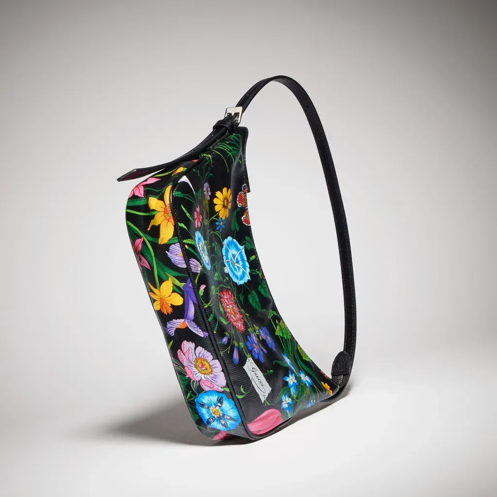 Lady Lunetta Small Shoulder Bag
