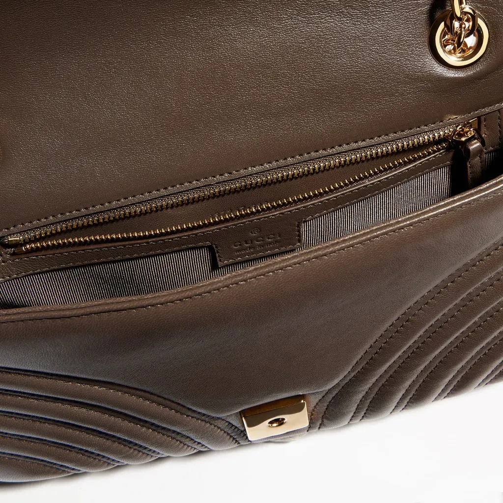 Gg Marmont Medium Shoulder Bag