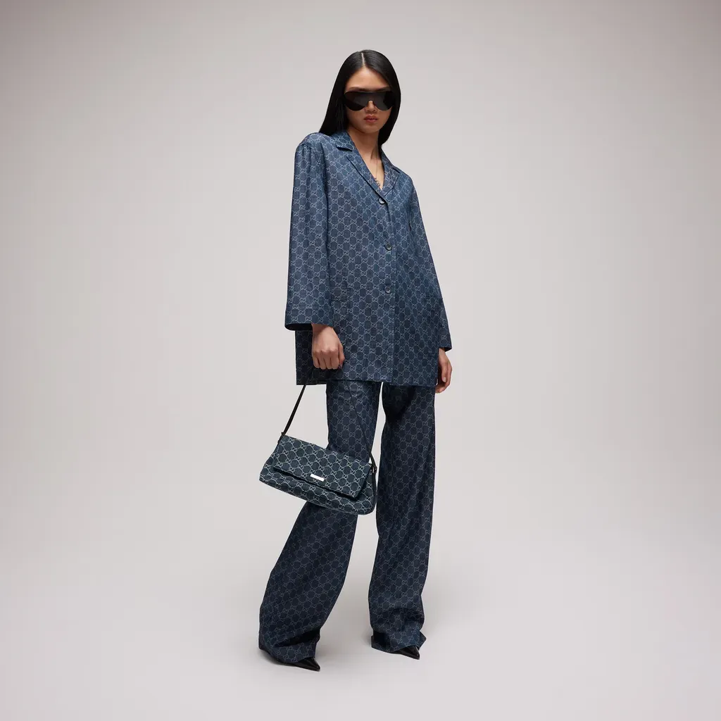 Madison Medium Shoulder Bag