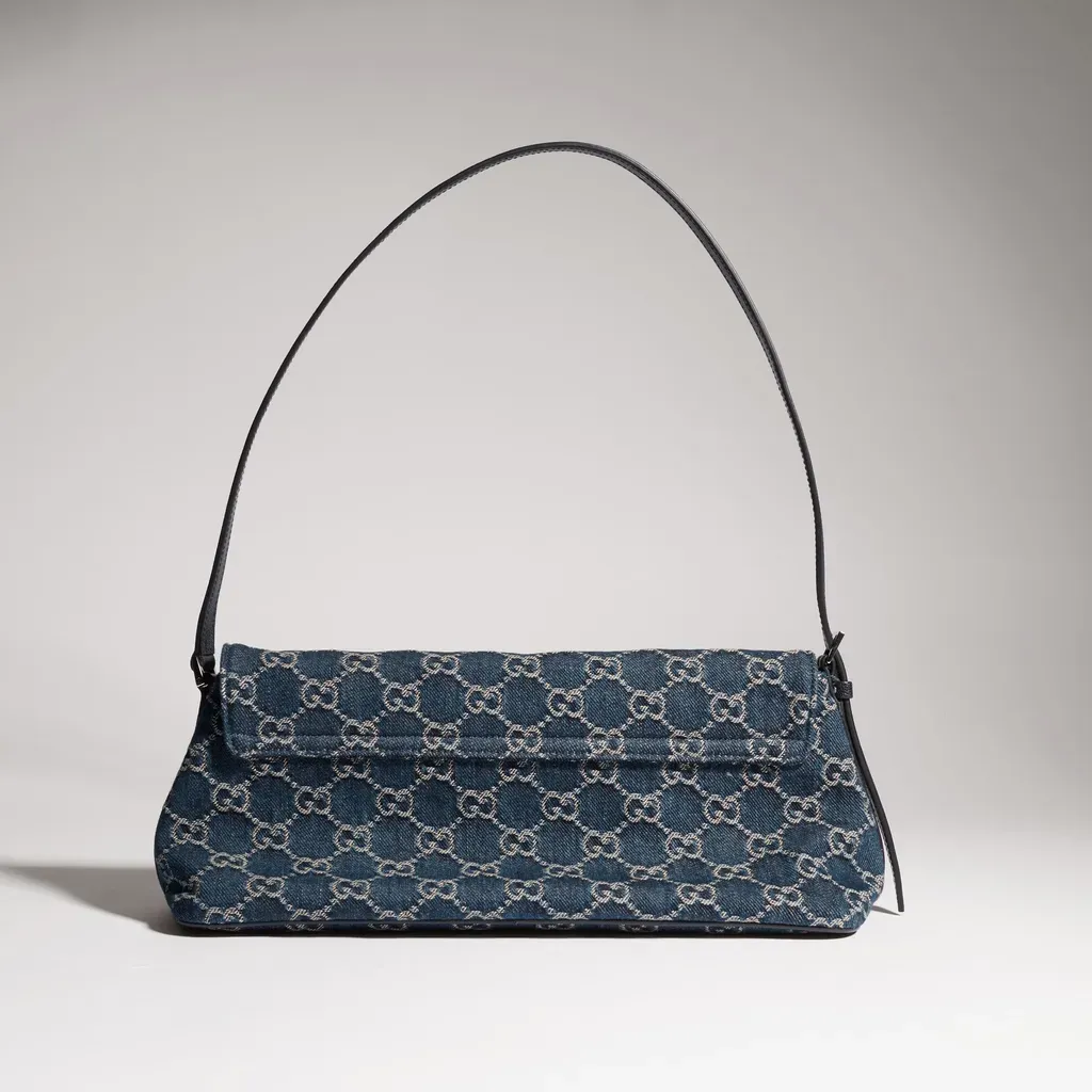 Madison Medium Shoulder Bag