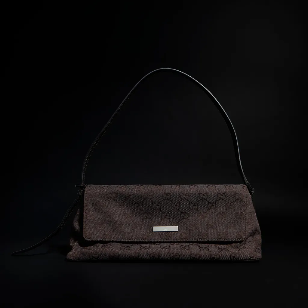 Madison Medium Shoulder Bag