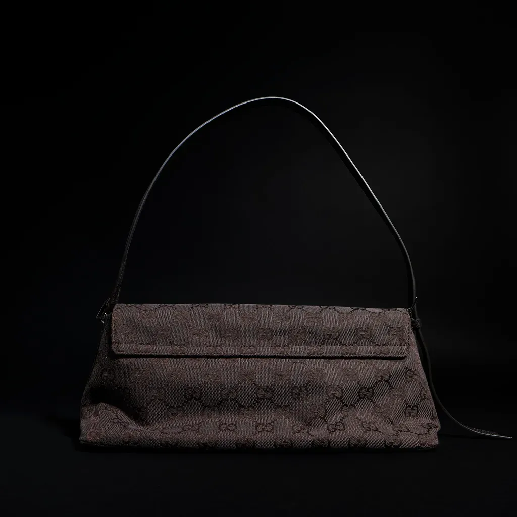 Madison Medium Shoulder Bag