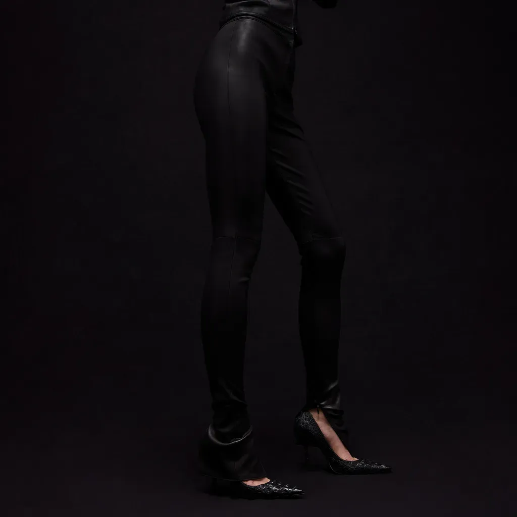 Light Stretch Leather Skinny Pants