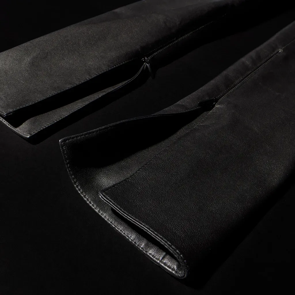 Light Stretch Leather Skinny Pants