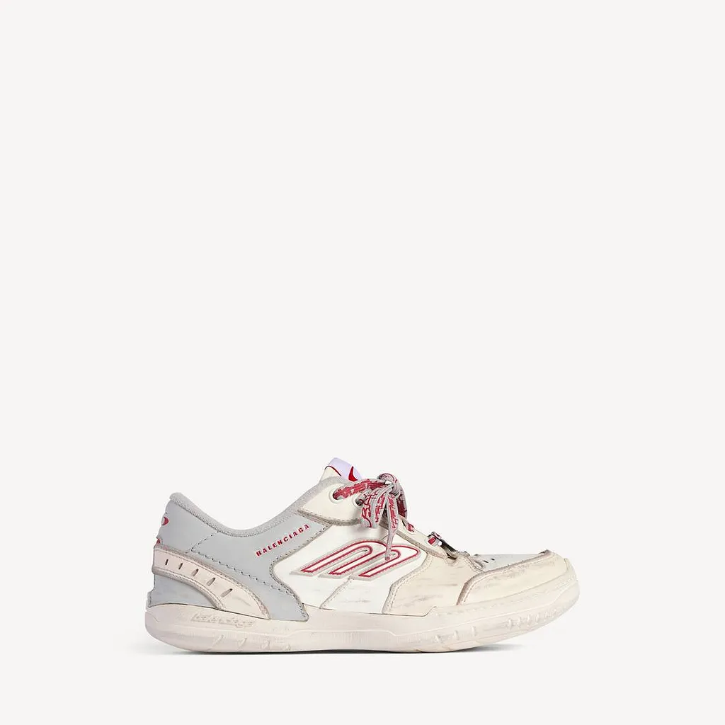 Hamptons Medium Worn-Out Sneaker
