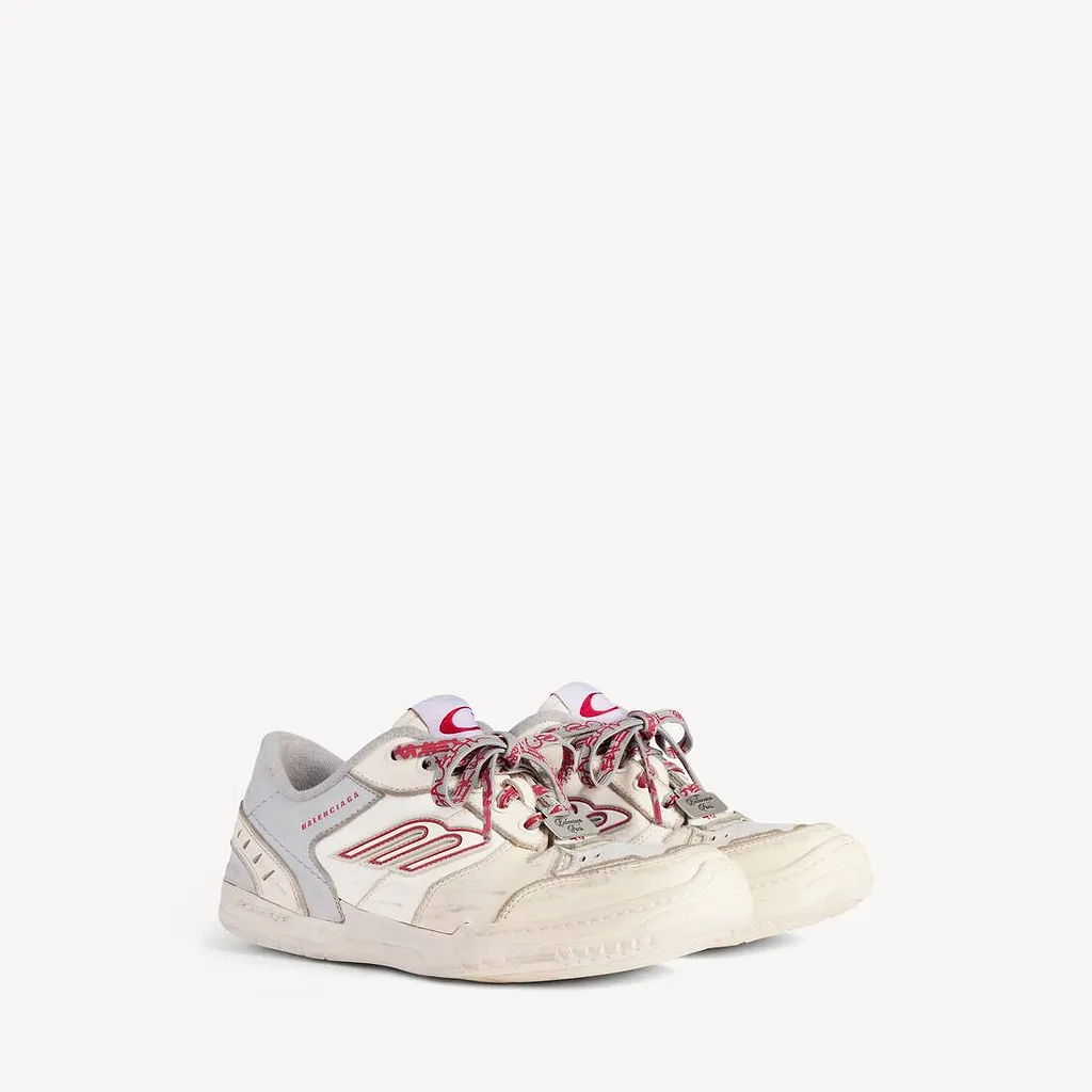 Hamptons Medium Worn-Out Sneaker