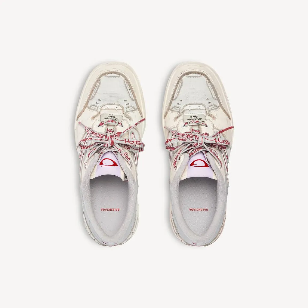Hamptons Medium Worn-Out Sneaker