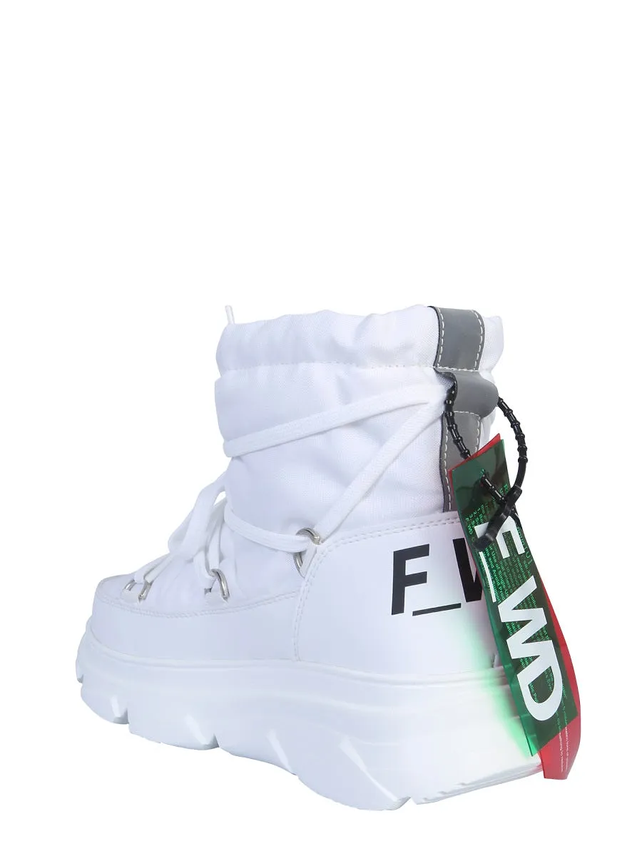 Forward Nylon Boot