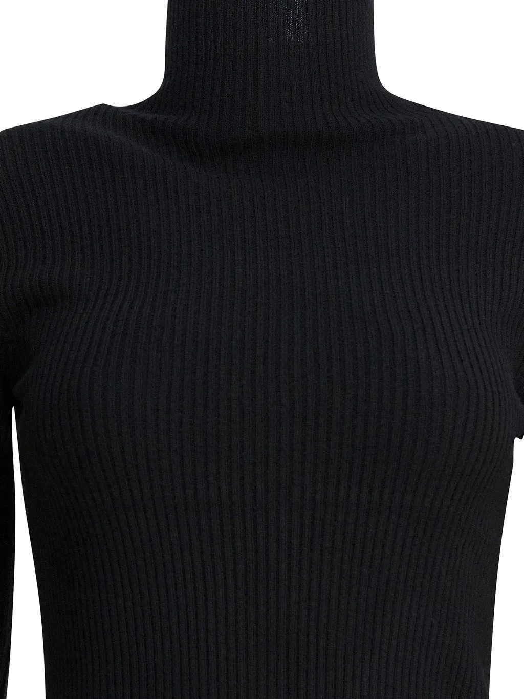 R2 W Knitwear