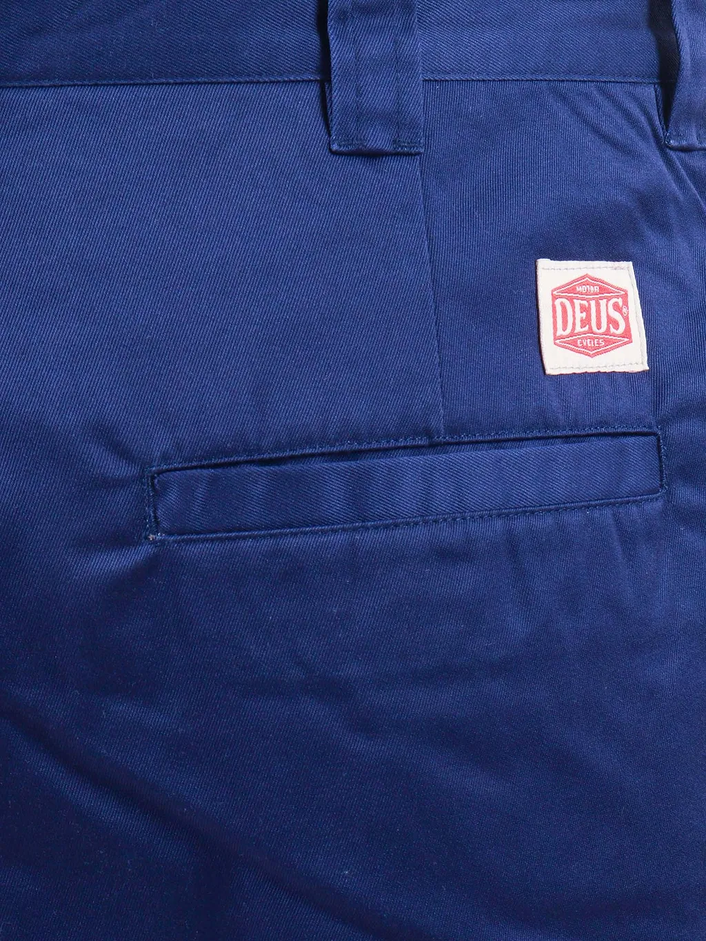 Deus Ex Machina Service Short