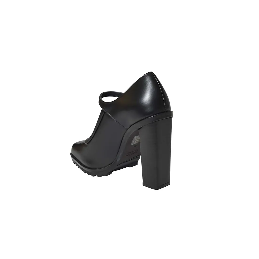 Max Mara With Heel