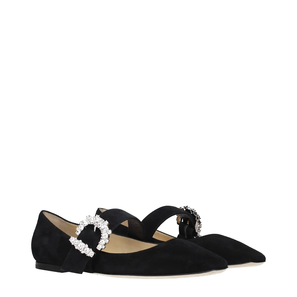 ♪ Jimmy Choo ♪ ♪ Dancers ♪ ♪ Woman In Black ♪