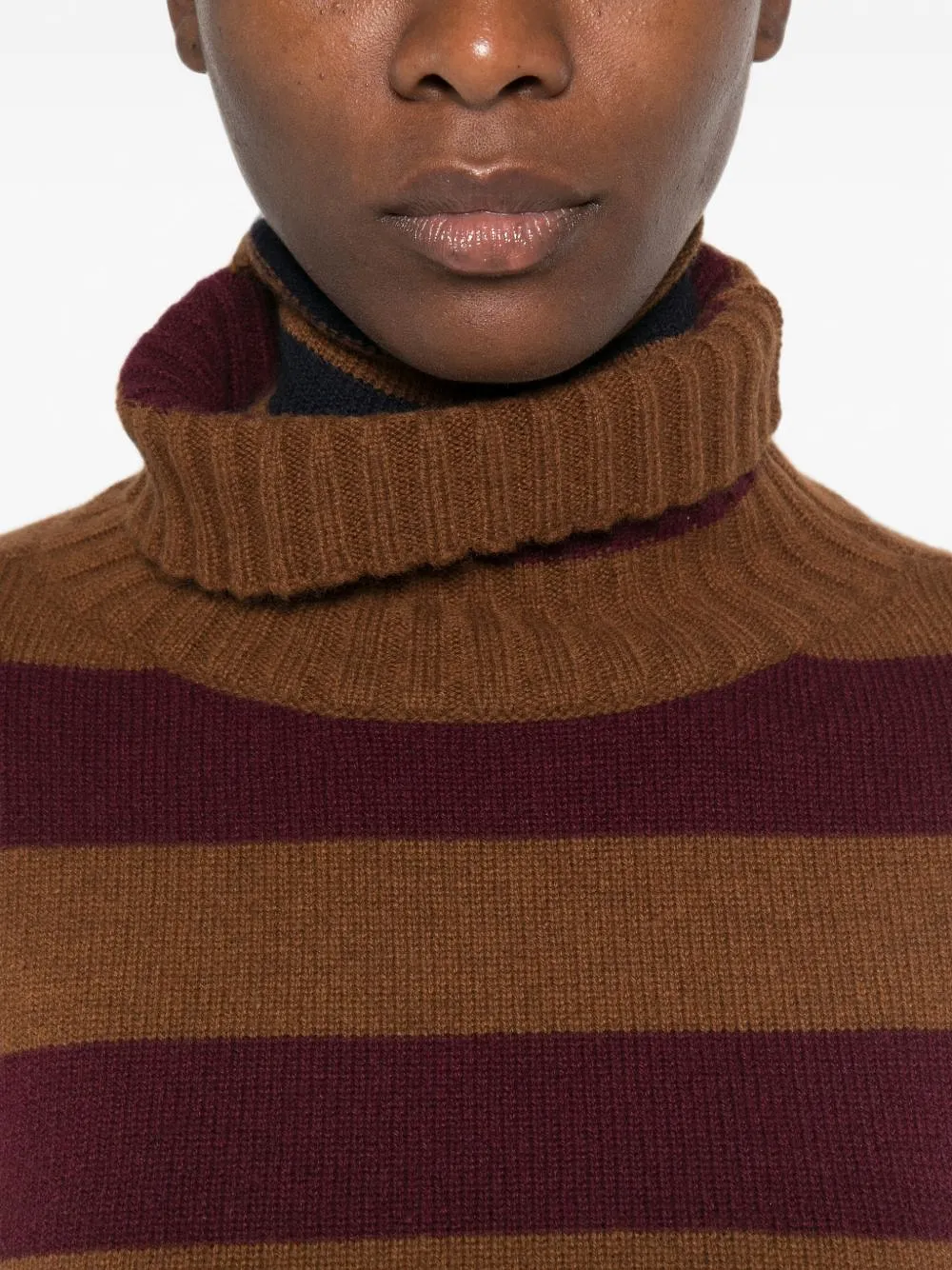 Beyou Cashmere Turtle Neck Sweater