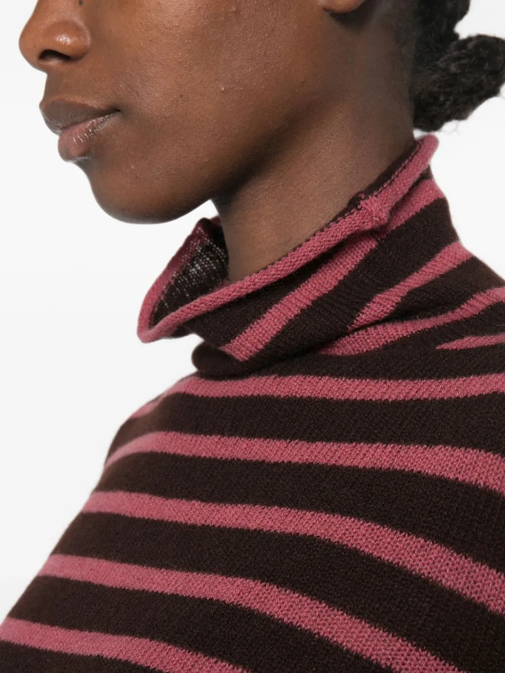 Beyou Cashmere Turtle Neck Sweater