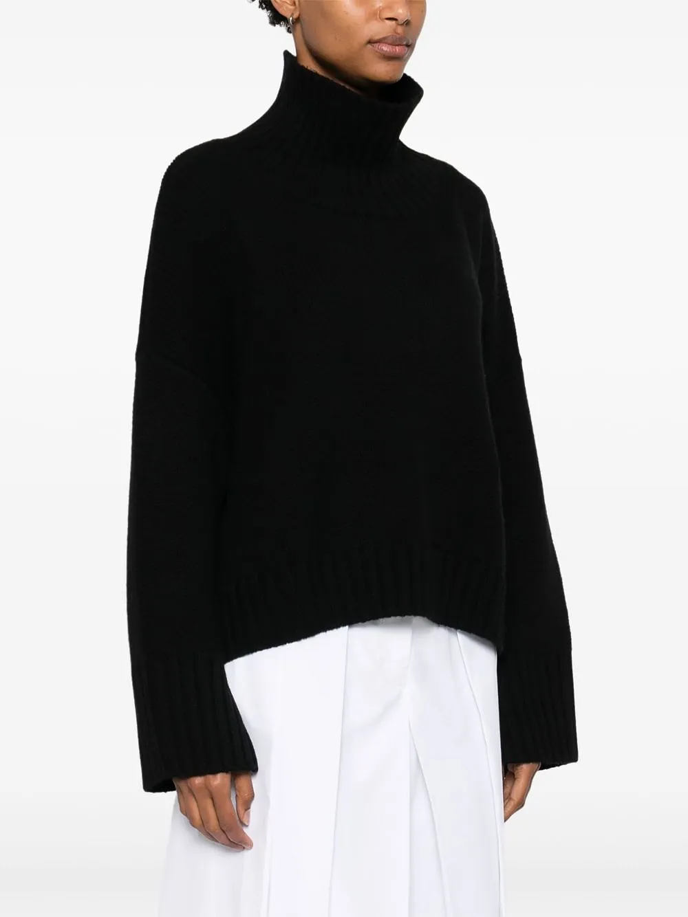 Soft Goat Cashmere Turtle Neck Sweater