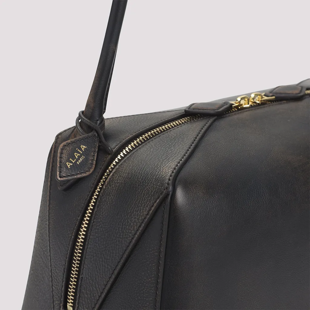AlaÏA Le Bouledogue Shoulder Bag