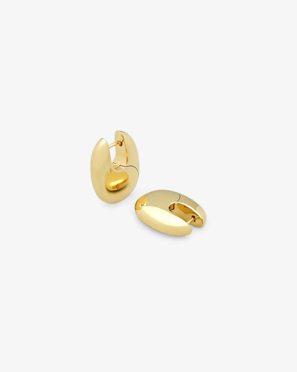 Tom Wood Pebble Medium Hoop Earrings