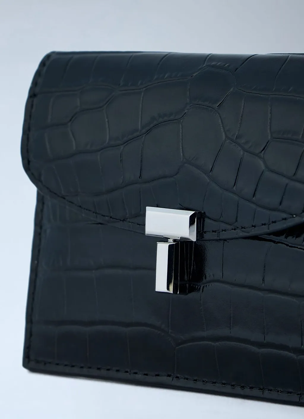 TotÊMe T Lock Embossed Cardholder Wallet