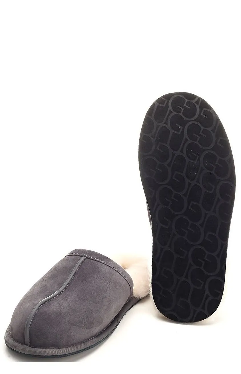 Ugg Scuff Logo Embossed Slippers