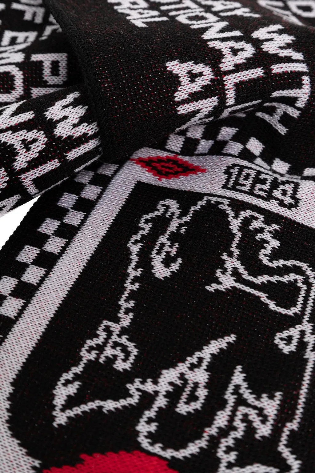 Umbro Check Logo Fringed Scarf