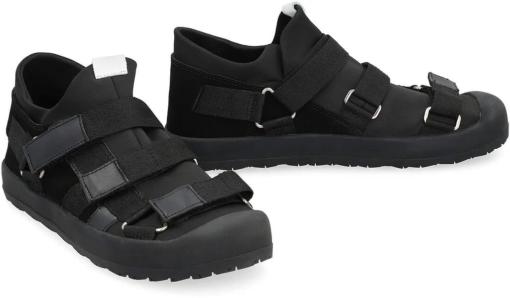 Volta Compostela Strap Low-Top Sneakers