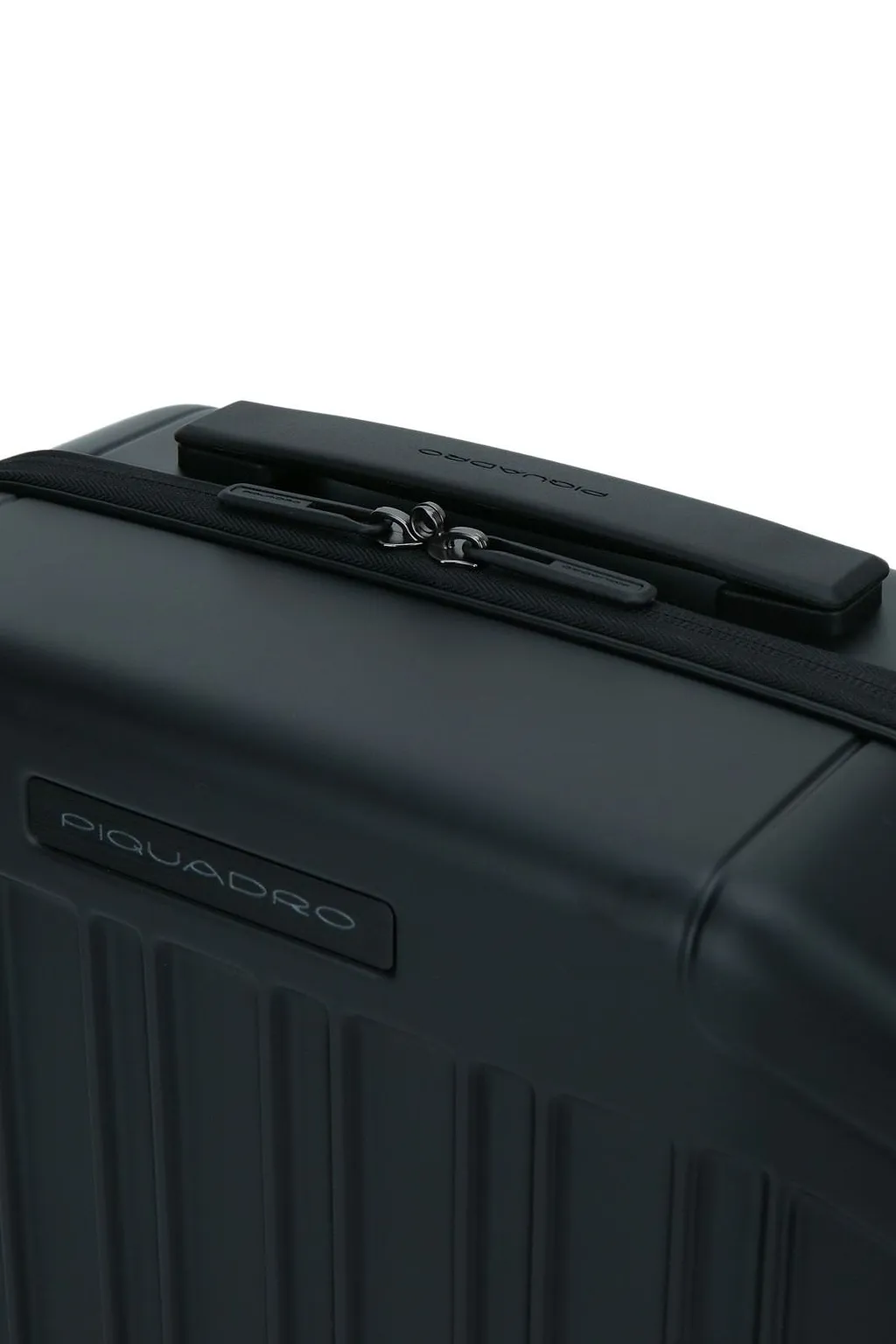 Piquadro Hard-Shell Make Up Bag