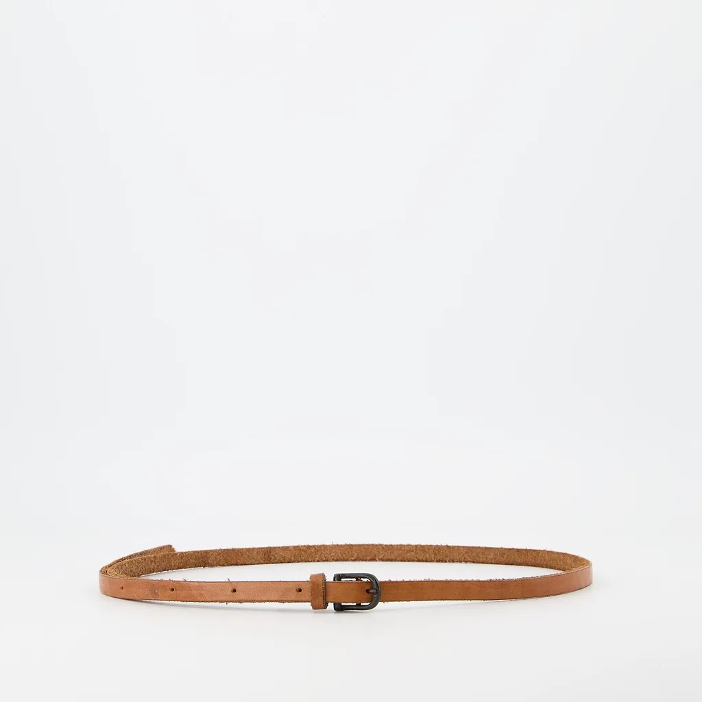 Raquel Allegra Thin Leather Belt