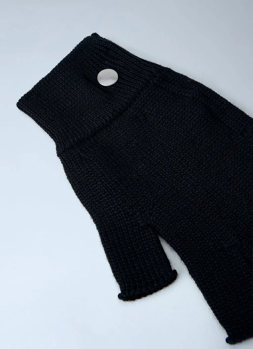 Ribbed Fingerless Gloves