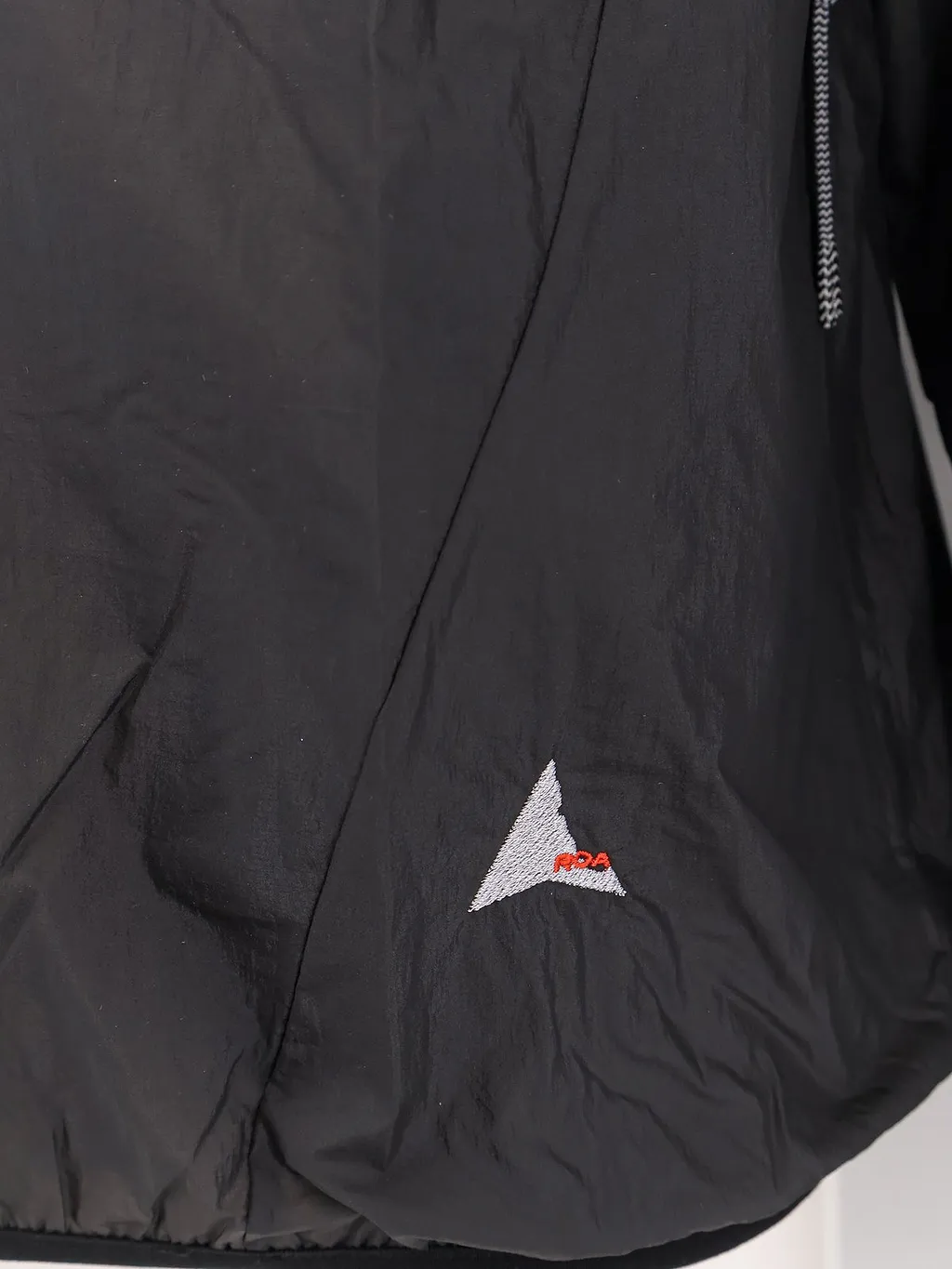 Roa Packable Logo Embroidered Hooded Jacket