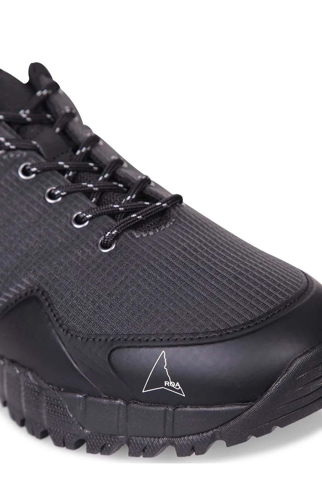 Roa Textured Trail Low-Top Sneakers