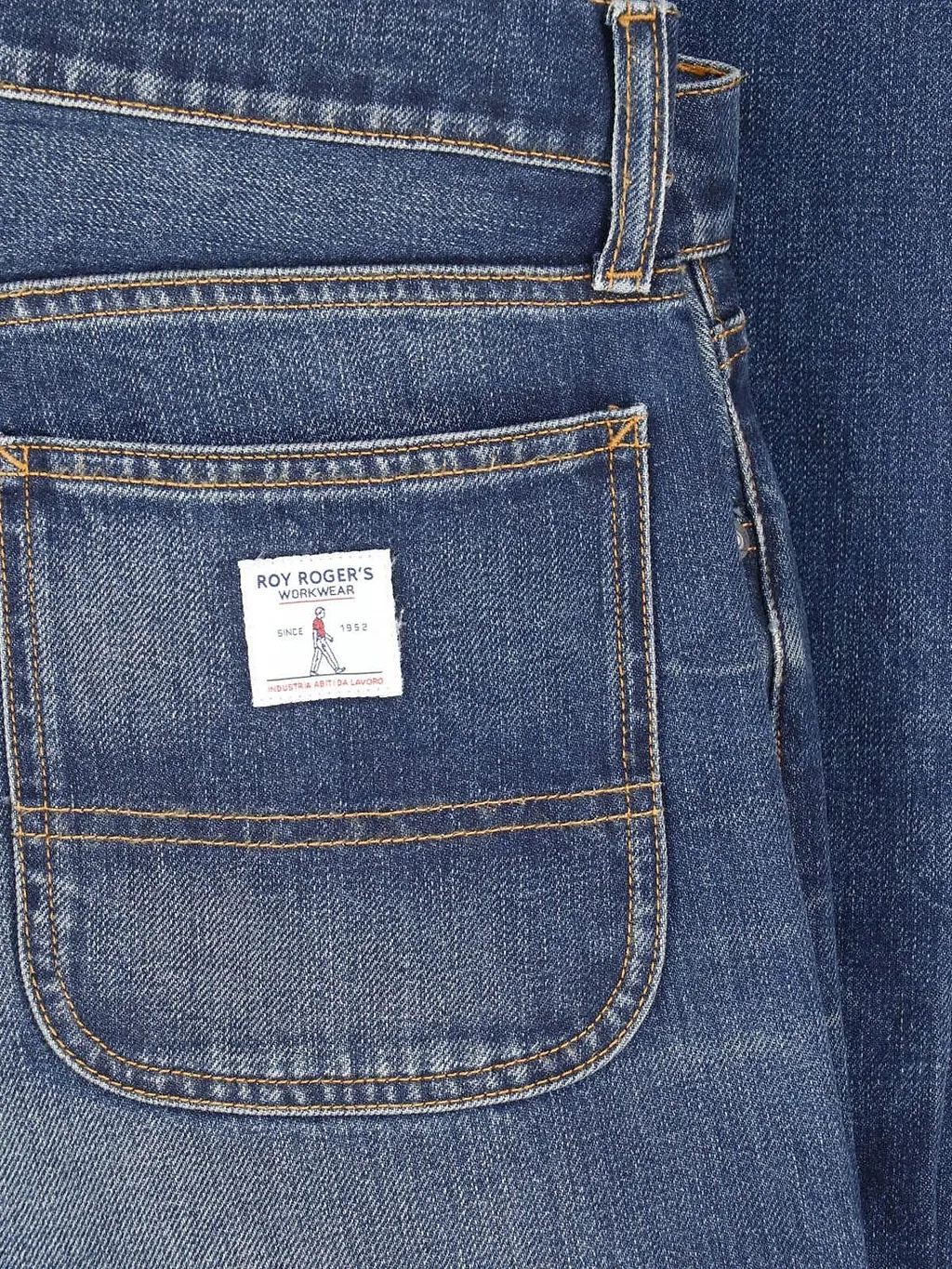 Roy Roger's Regular Straight-Leg Jeans