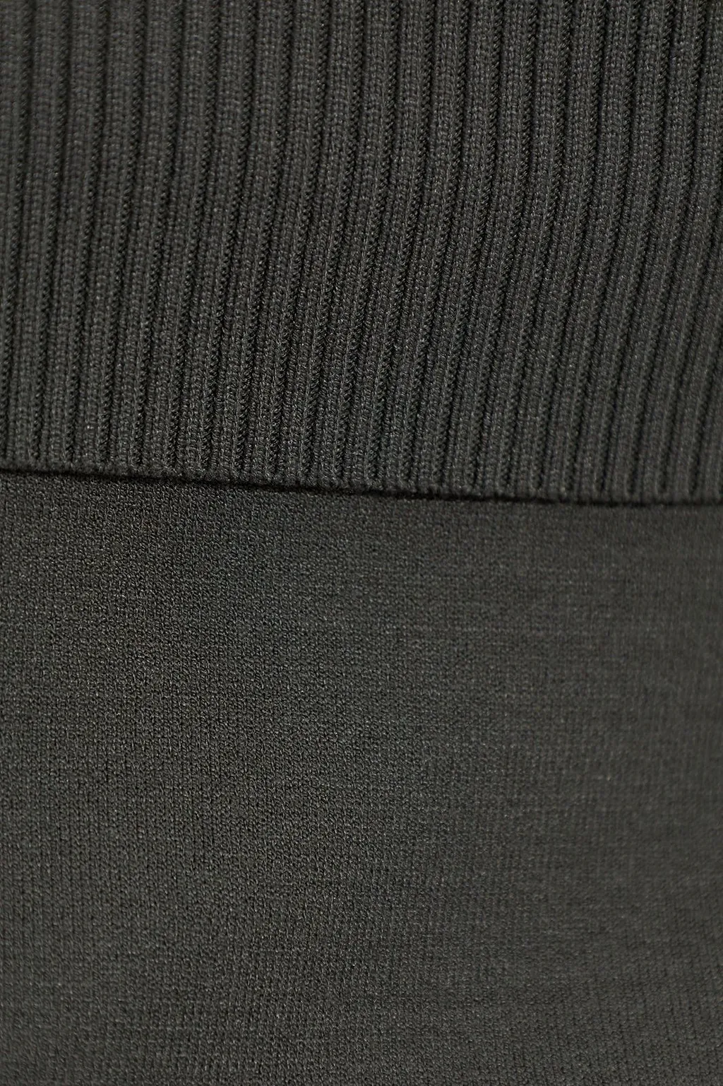Ribbed A-Line Knitted Skirt