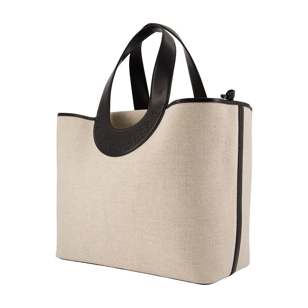 Saberta Beach Tote Bag
