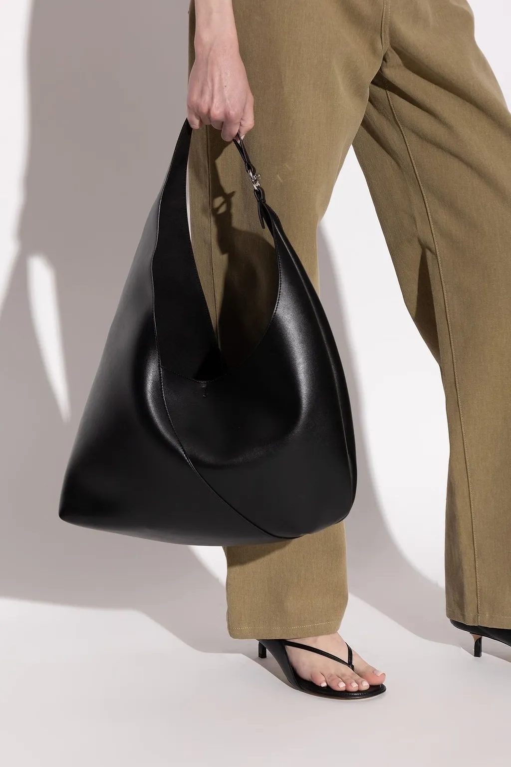 Sakaia Shoulder Bag