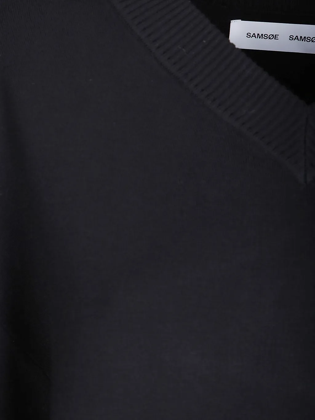 Salissy V-Neck Knitted Sweater