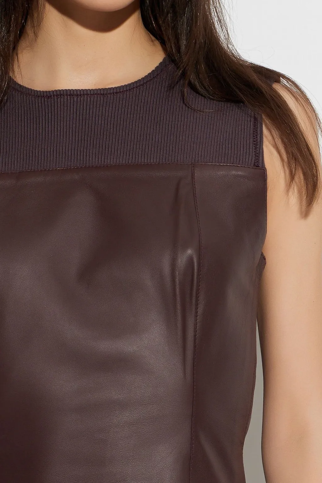 Sapia Sleeveless Panelled Top