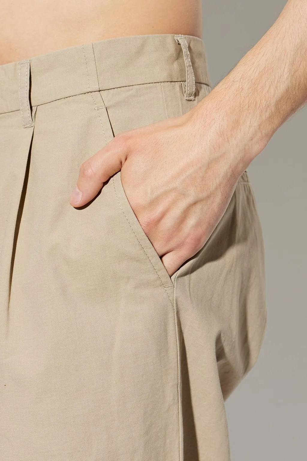 Savalentin Pleated Pants