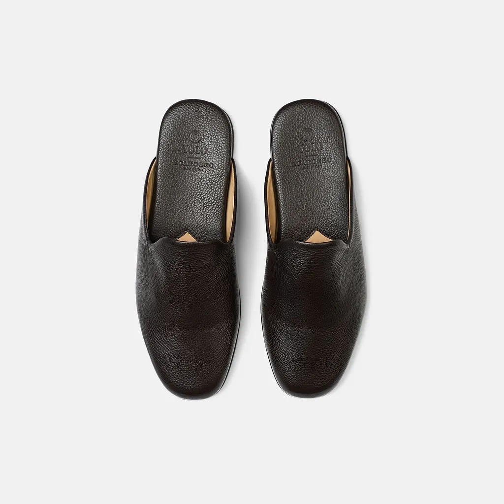 Atlas Travel Mules