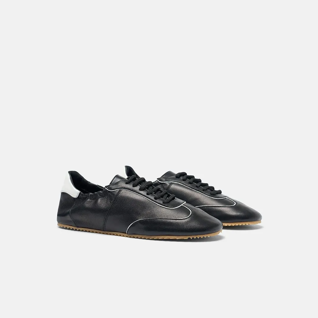 Riley Low-Top Sneakers