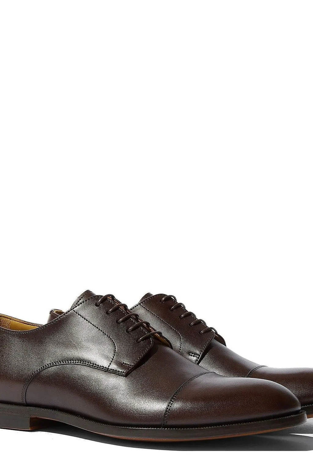 Ricardo Round-Toe Derby Shoes