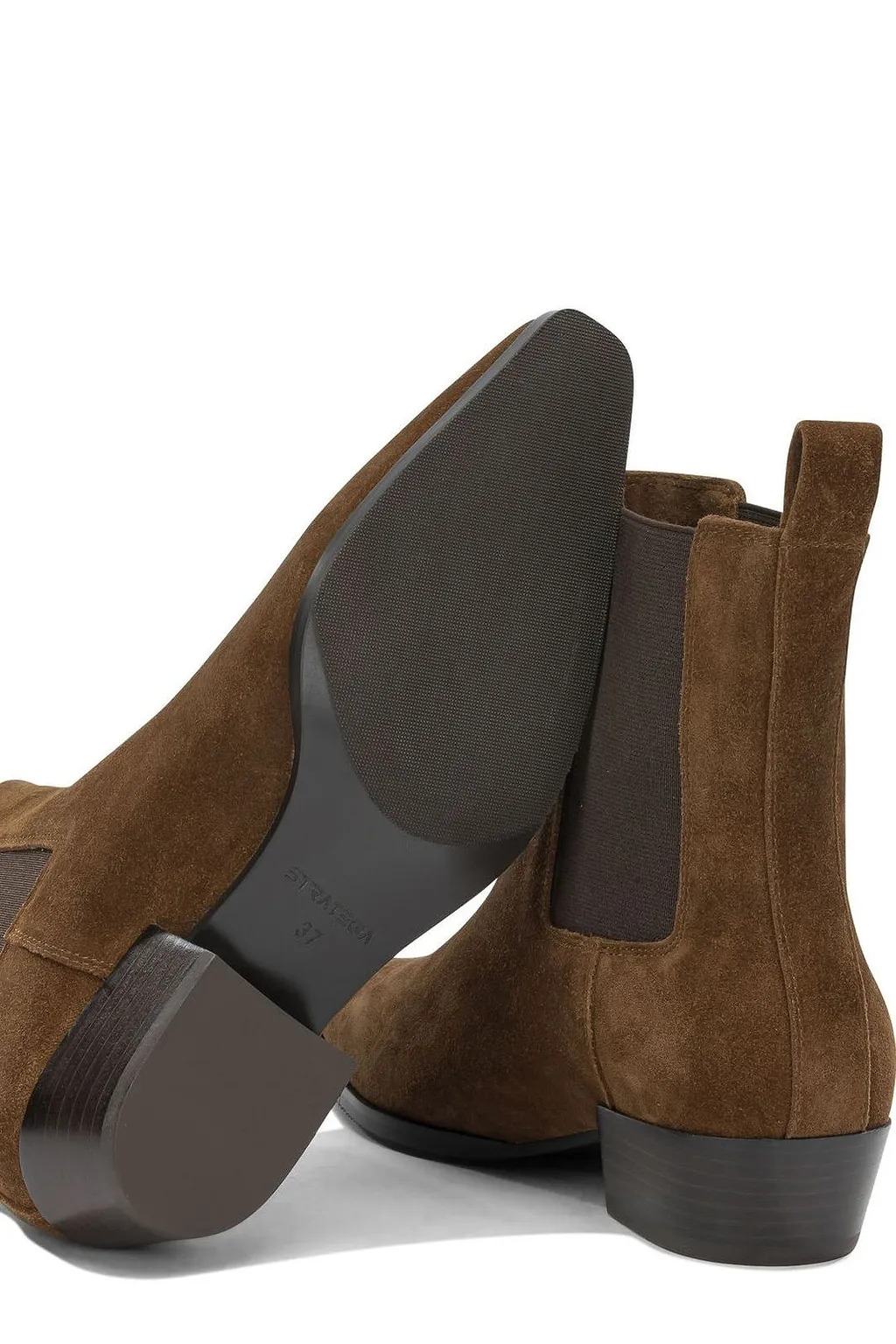 Strategia Low Heel Chelsea Boots