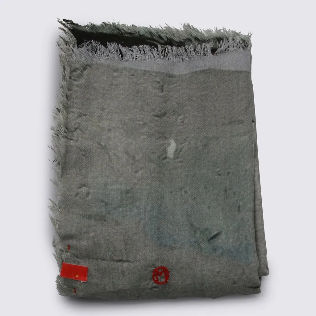 Talking Walls Frayed Print Scarf