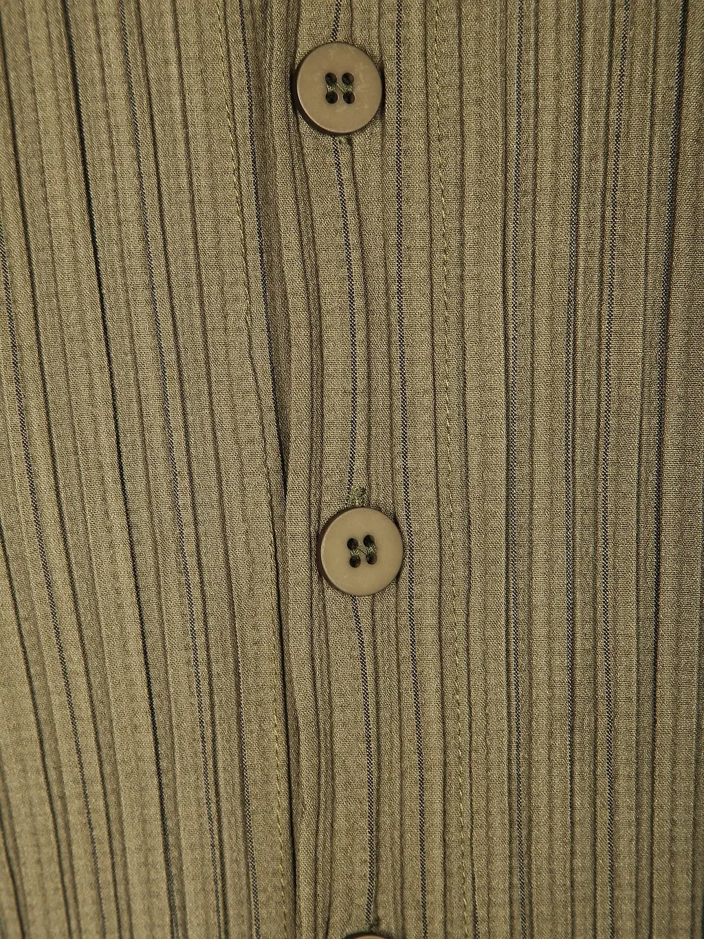 Gongdid Design Short-Sleeve Buttoned Shirt